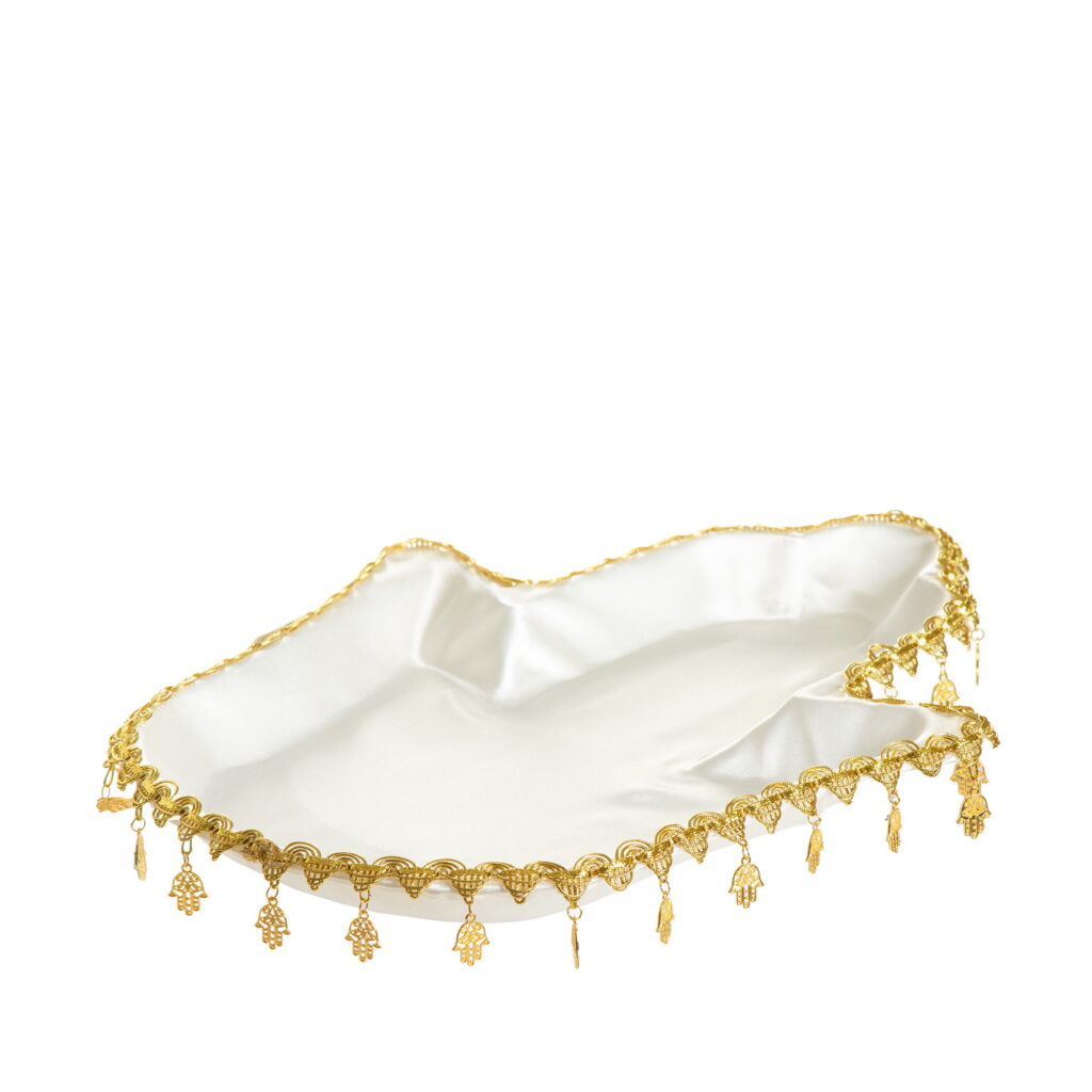 מגש חמסה מצופה בד קרם 39*30*3 ס"מ-עיטורי חמסה של דקל בע"מ